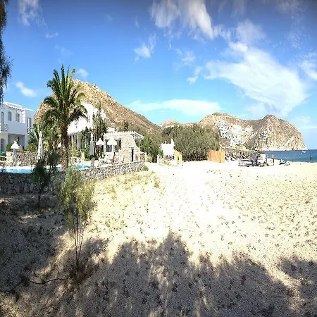 Myconian Sunrise Relais & Chateaux Agrari (Mykonos)